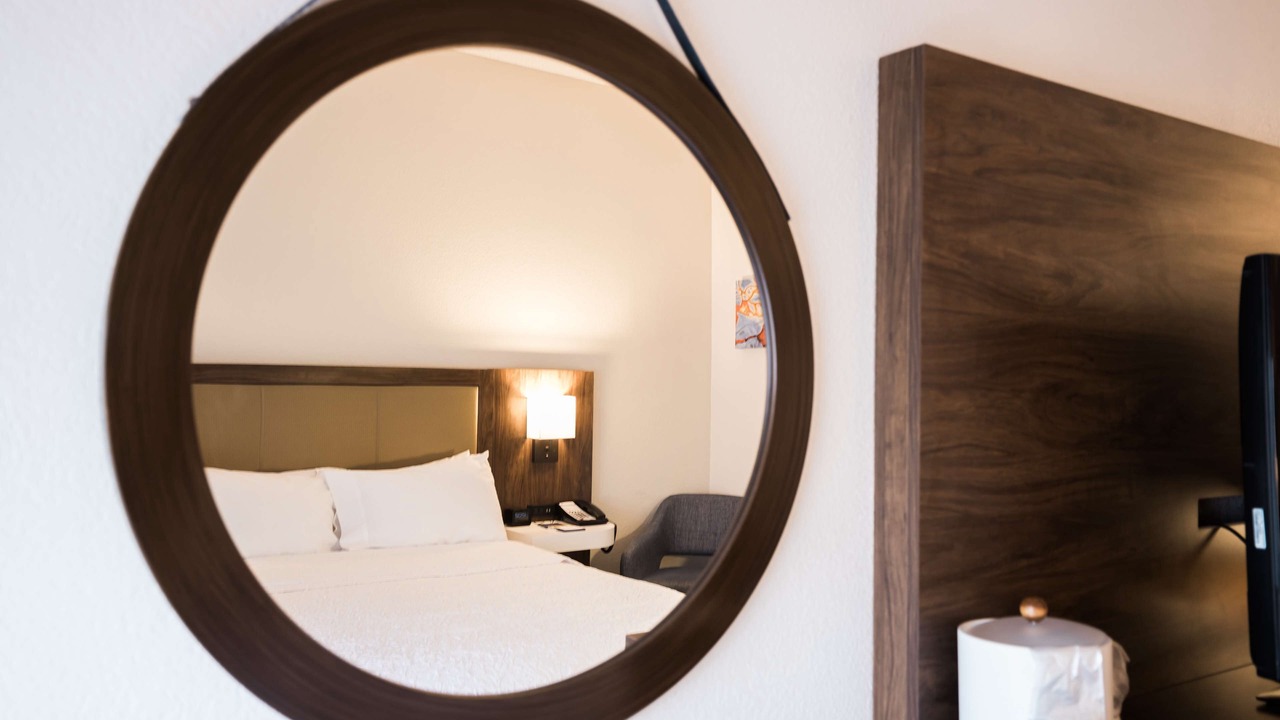 Photo of Bedroom in Kuttawa