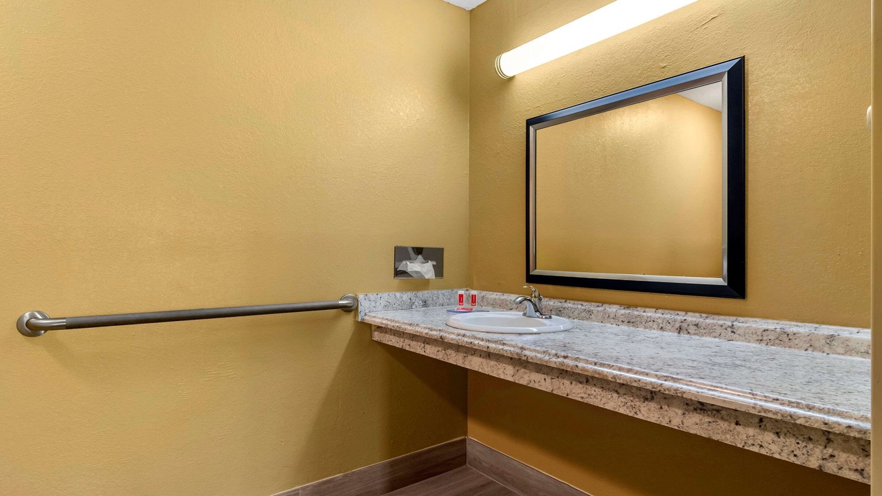 Photo of Bathroom in Cuthbert