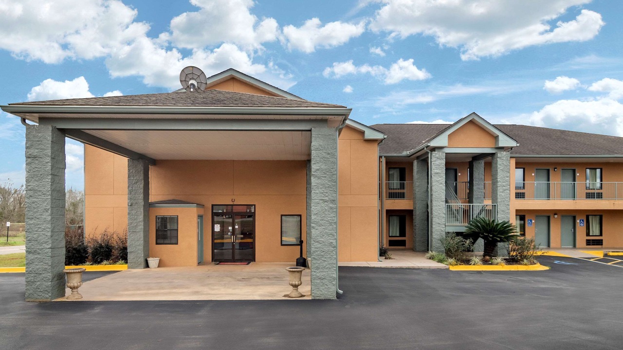 Photo of Outdoor in Cuthbert