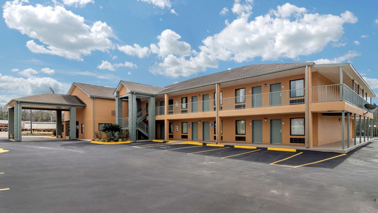 Photo of Outdoor in Cuthbert