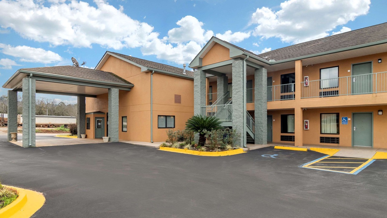 Photo of Outdoor in Cuthbert