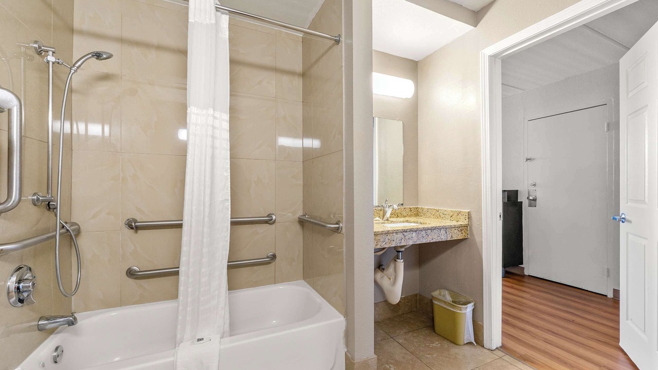 Photo of Bathroom in Candler-McAfee