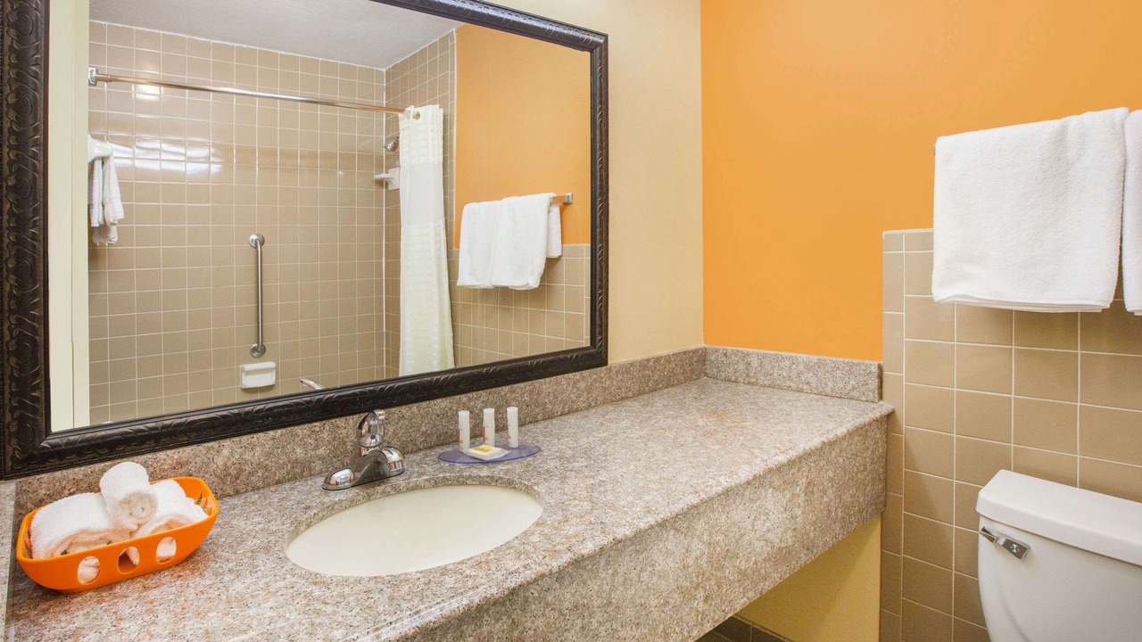 Photo of Bathroom in Alma