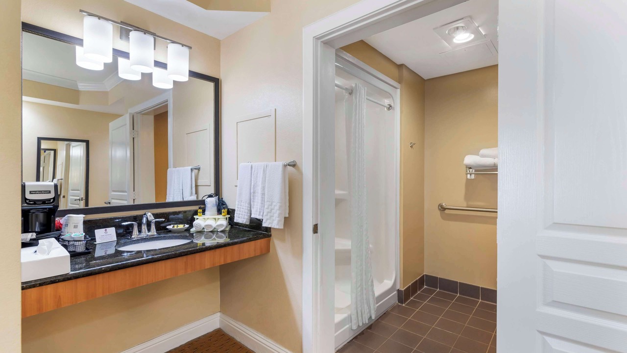 Photo of Bathroom in Kingsland