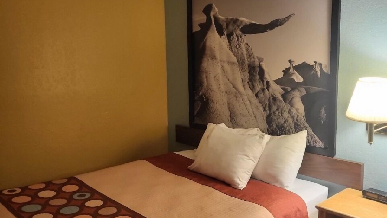Photo of Bedroom in Raton