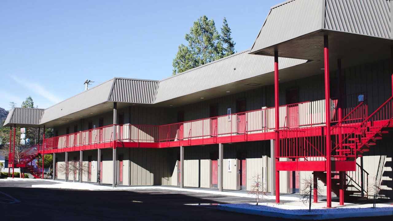 Photo of Outdoor in Ashland