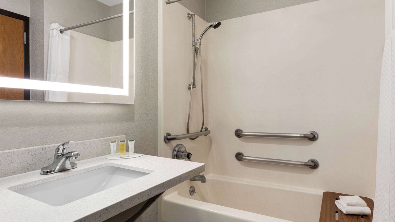 Photo of Bathroom in Hillsboro