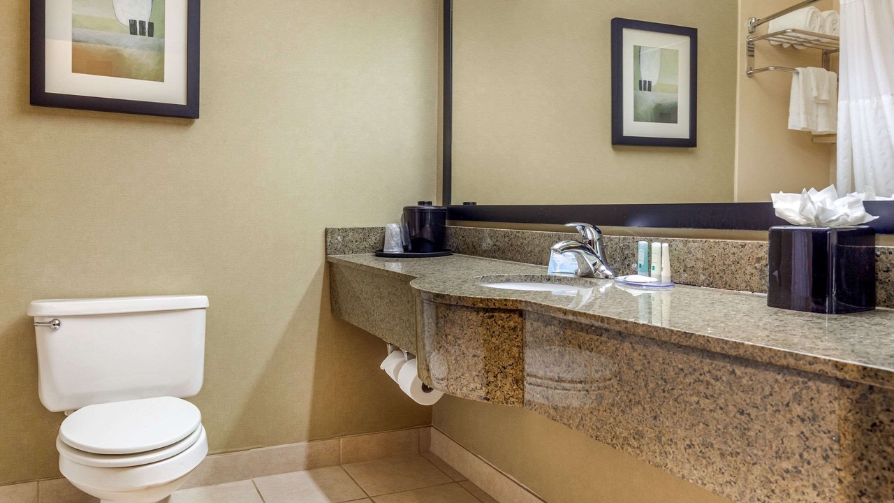 Photo of Bathroom in Durant