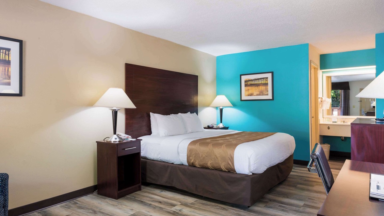 Photo of Bedroom in Rockingham