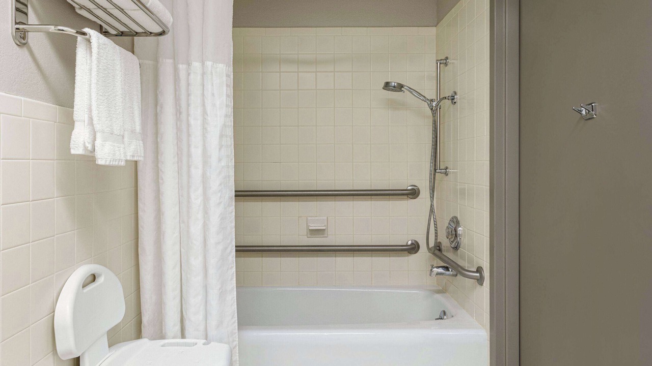 Photo of Bathroom in Grand Island