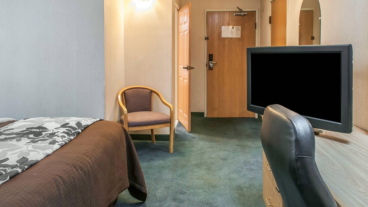 Photo of Bedroom in Mesilla Park