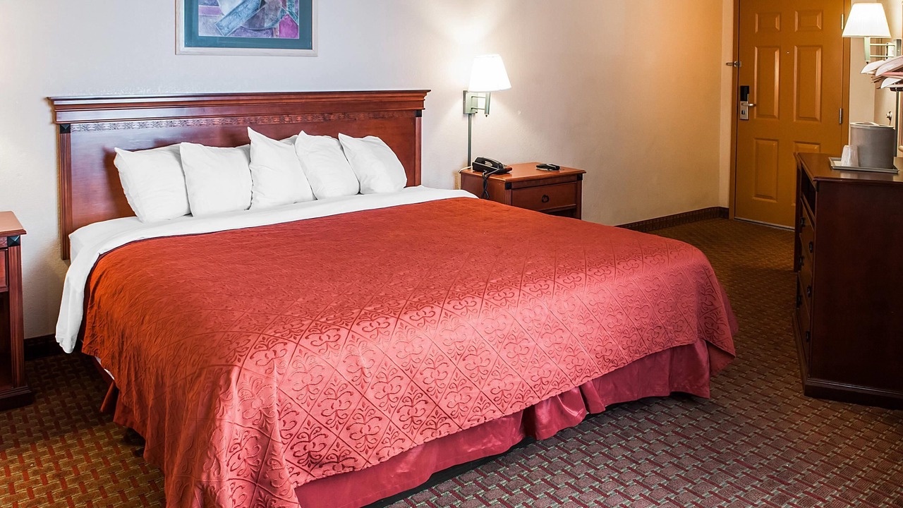 Photo of Bedroom in Mesilla Park