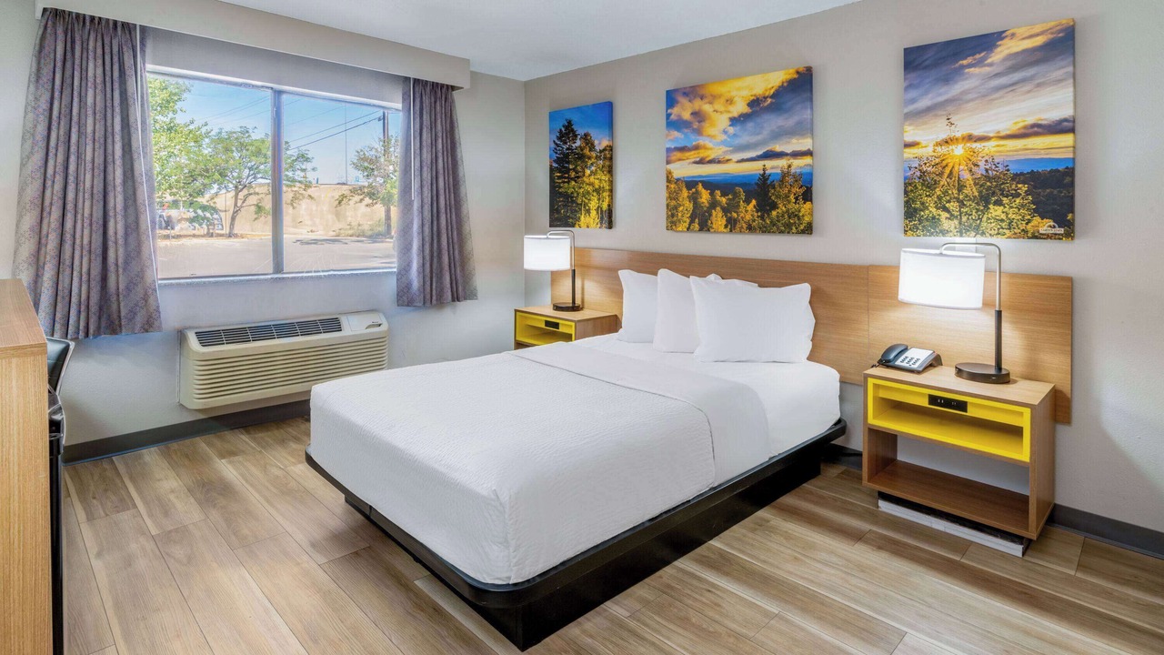 Photo of Bedroom in Los Lunas