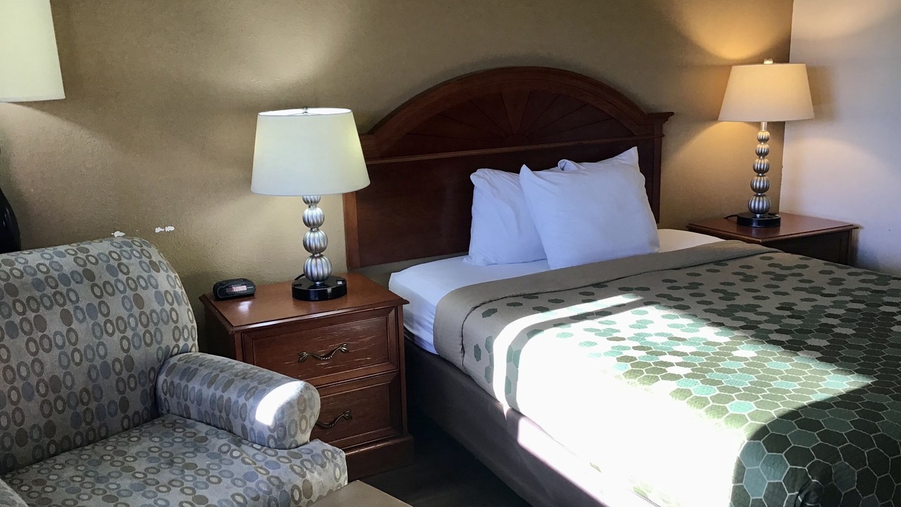 Photo of Others in Outlook