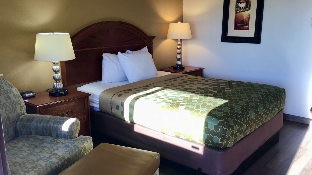 Photo of Others in Outlook