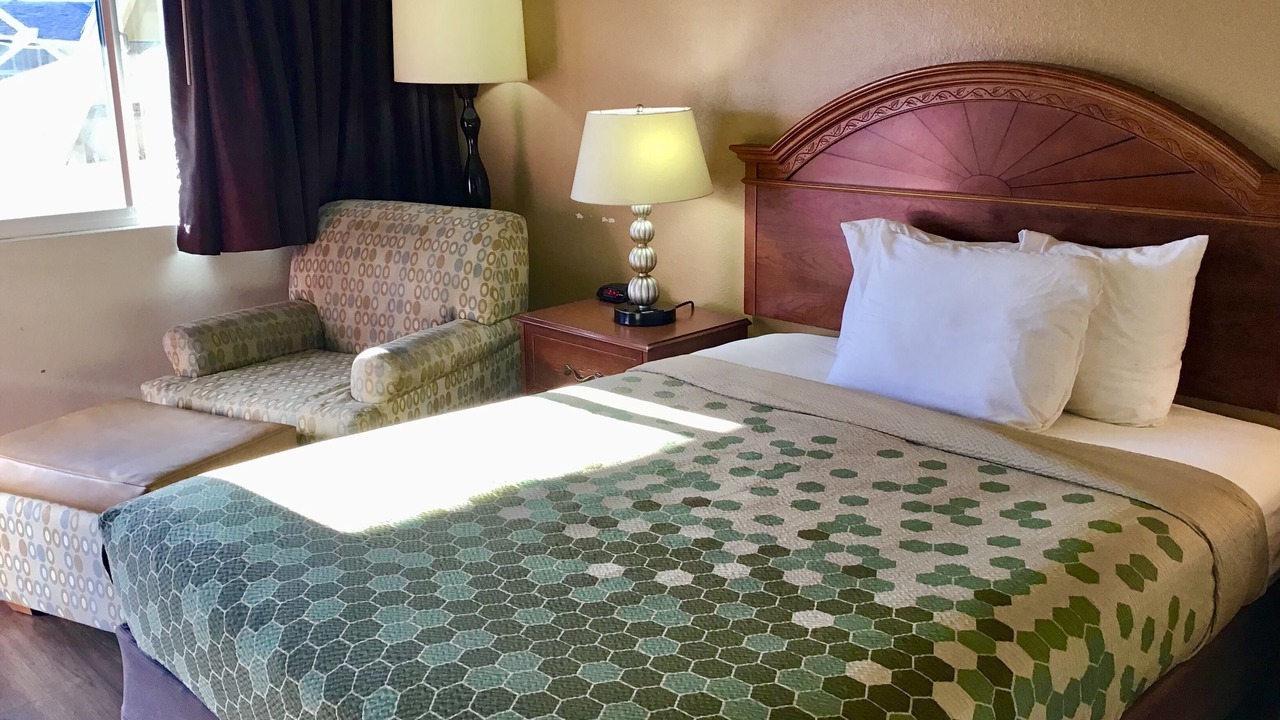 Photo of Others in Outlook