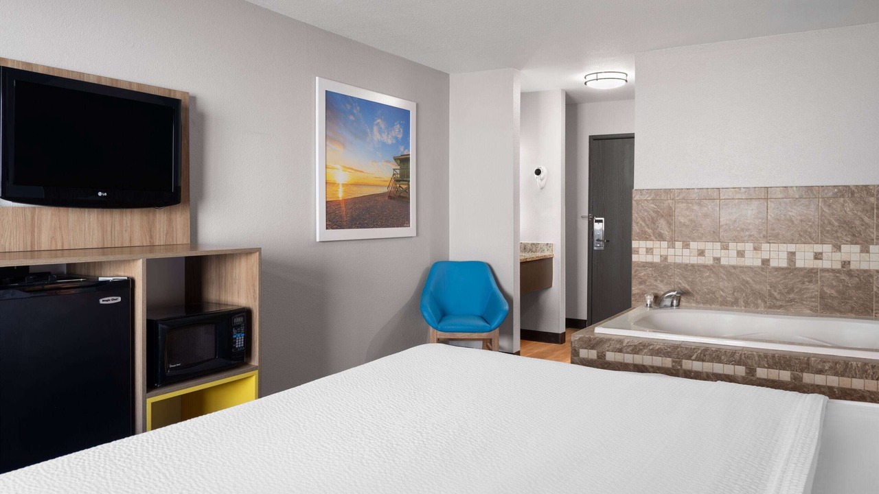 Photo of Bedroom in Neenah
