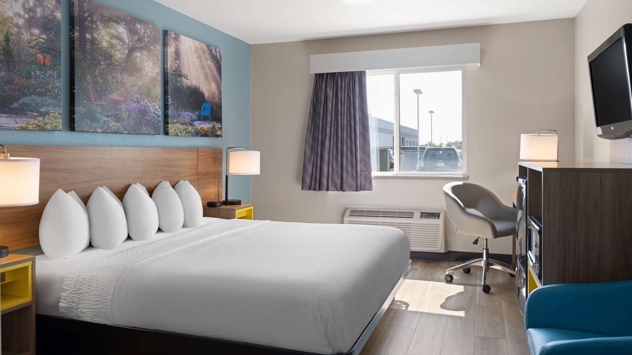 Photo of Bedroom in Neenah