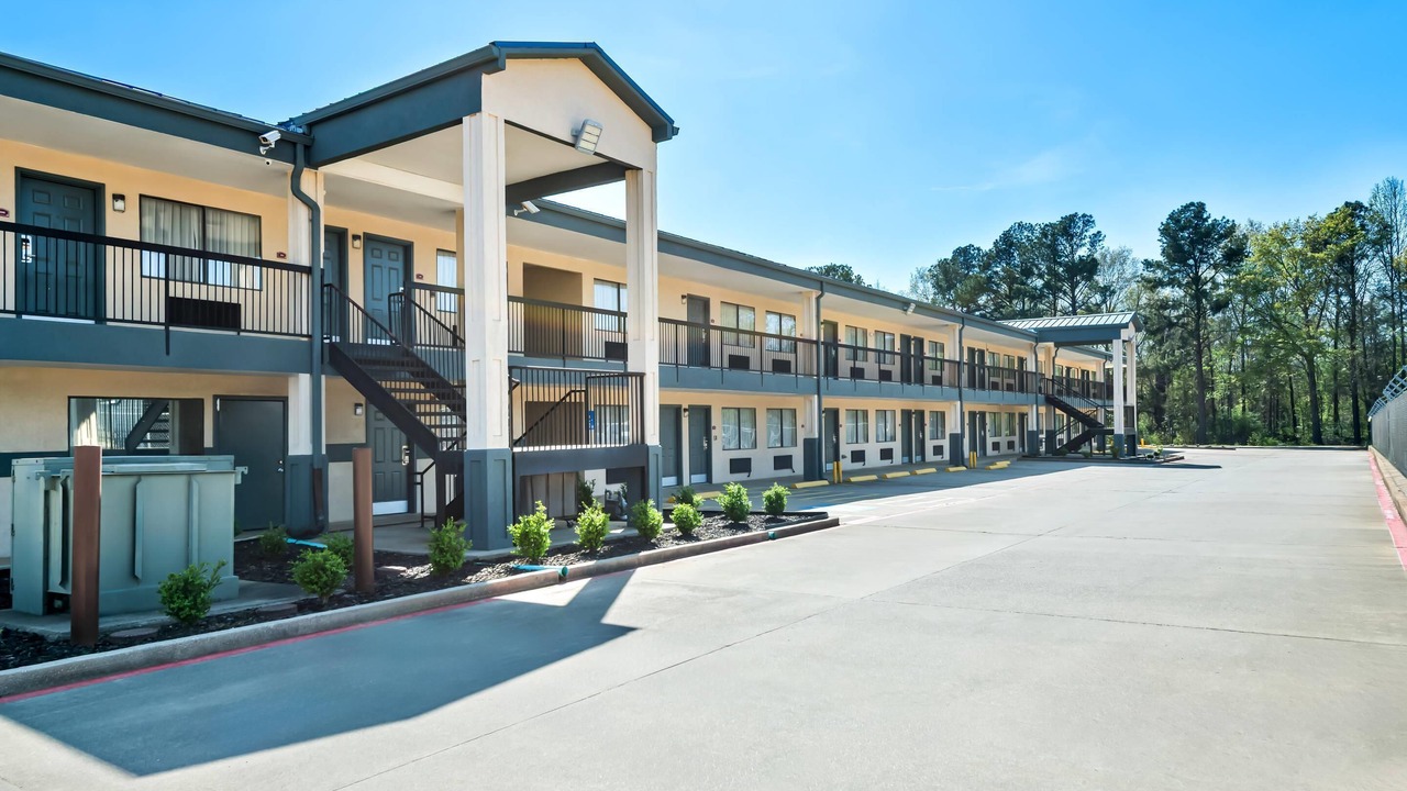 Photo of Outdoor in Marshall