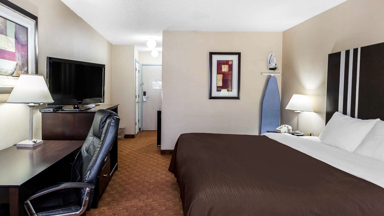 Photo of Bedroom in Dumas