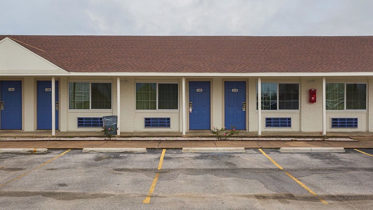 Photo of Others in Madisonville