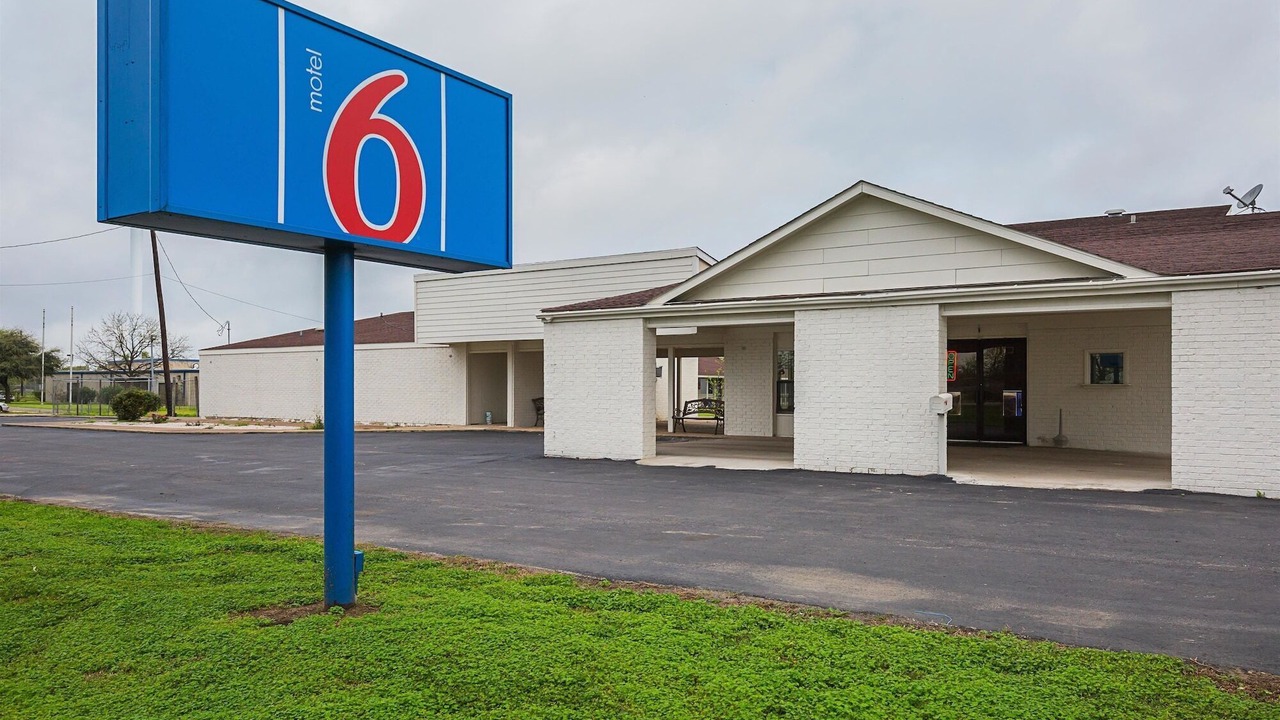 Photo of Outdoor in Madisonville
