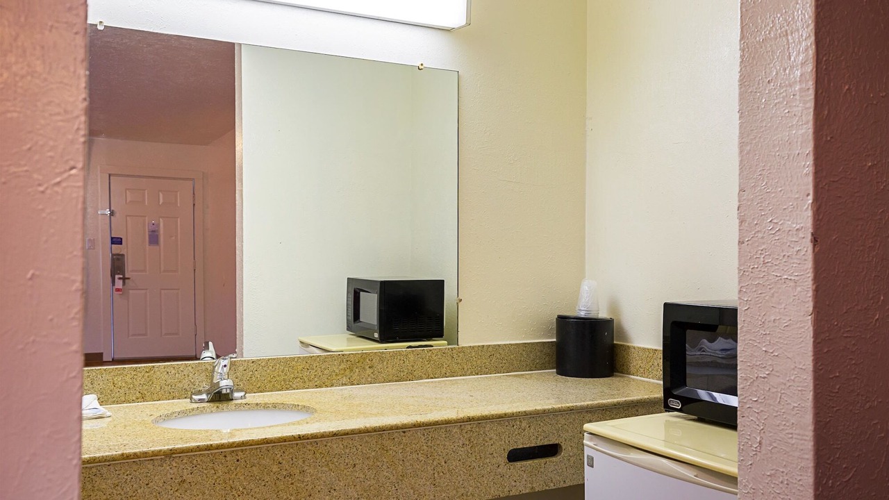 Photo of Bathroom in Madisonville