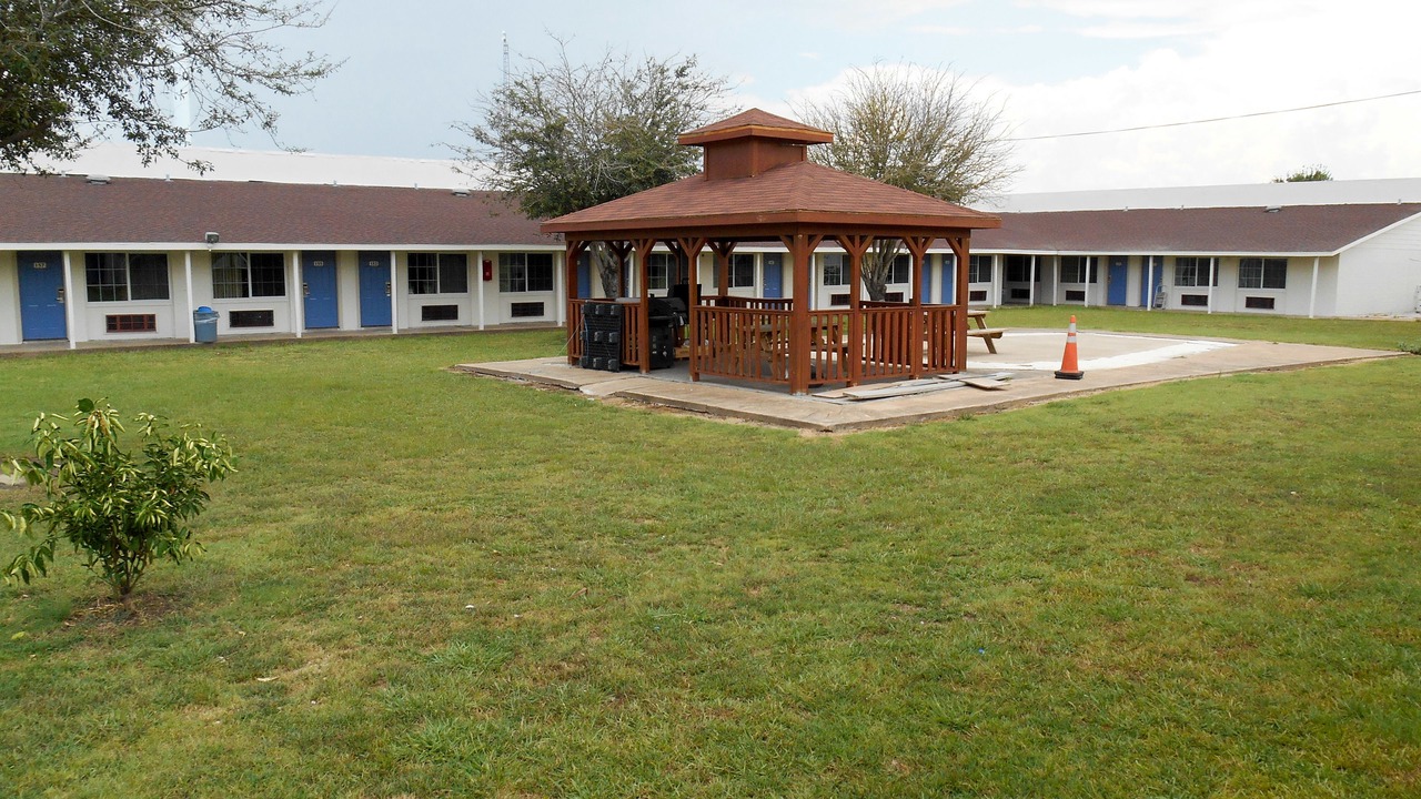 Photo of Outdoor in Madisonville
