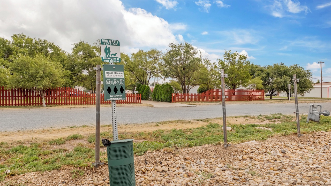 Photo of Others in Dumas