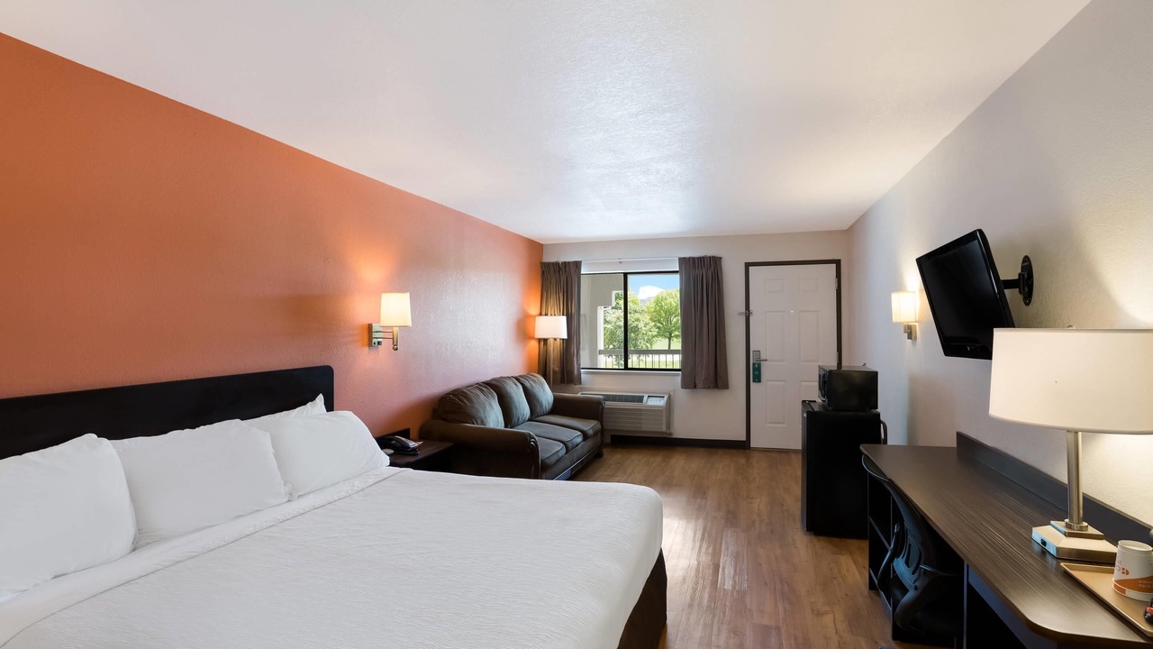 Photo of Bedroom in Junction