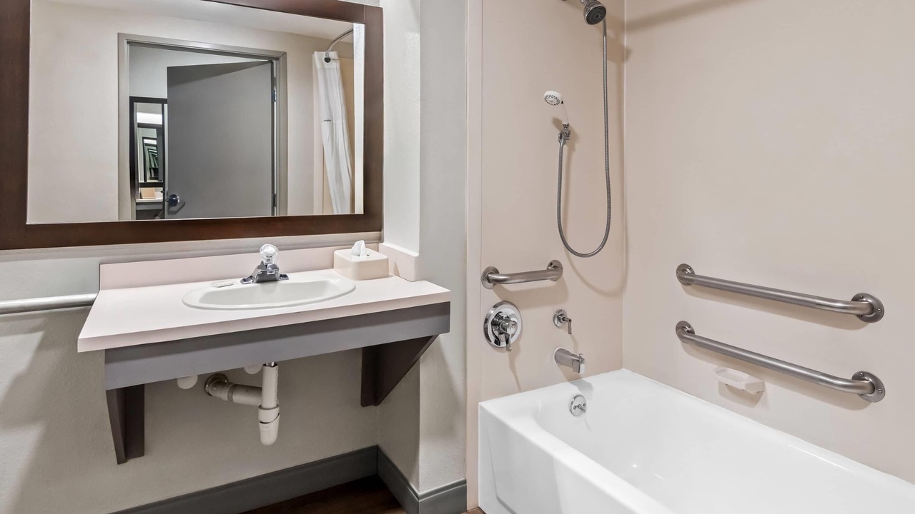 Photo of Bathroom in DeSoto