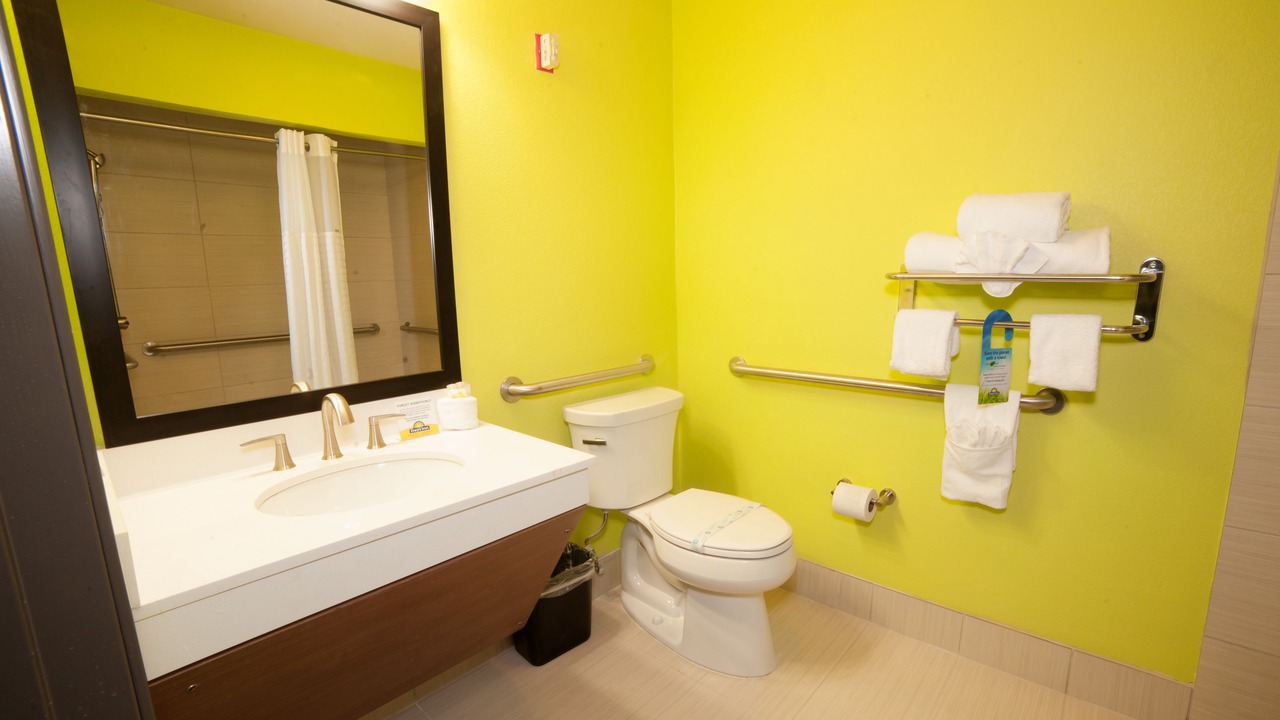 Photo of Bathroom in Farmers Branch