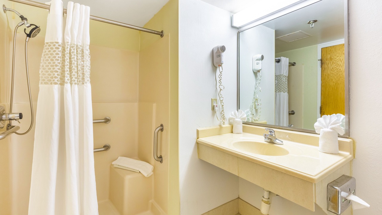 Photo of Bathroom in Northeast Virginia Beach