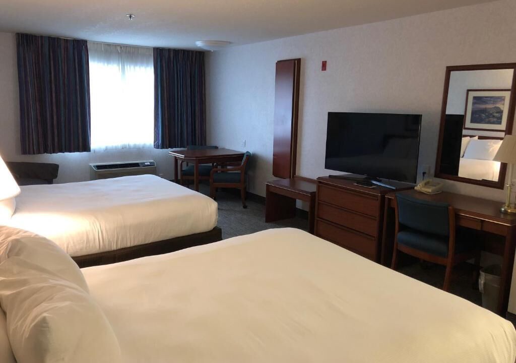 Photo of Others in Altamont