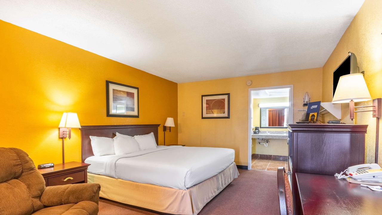 Photo of Bedroom in Elk City