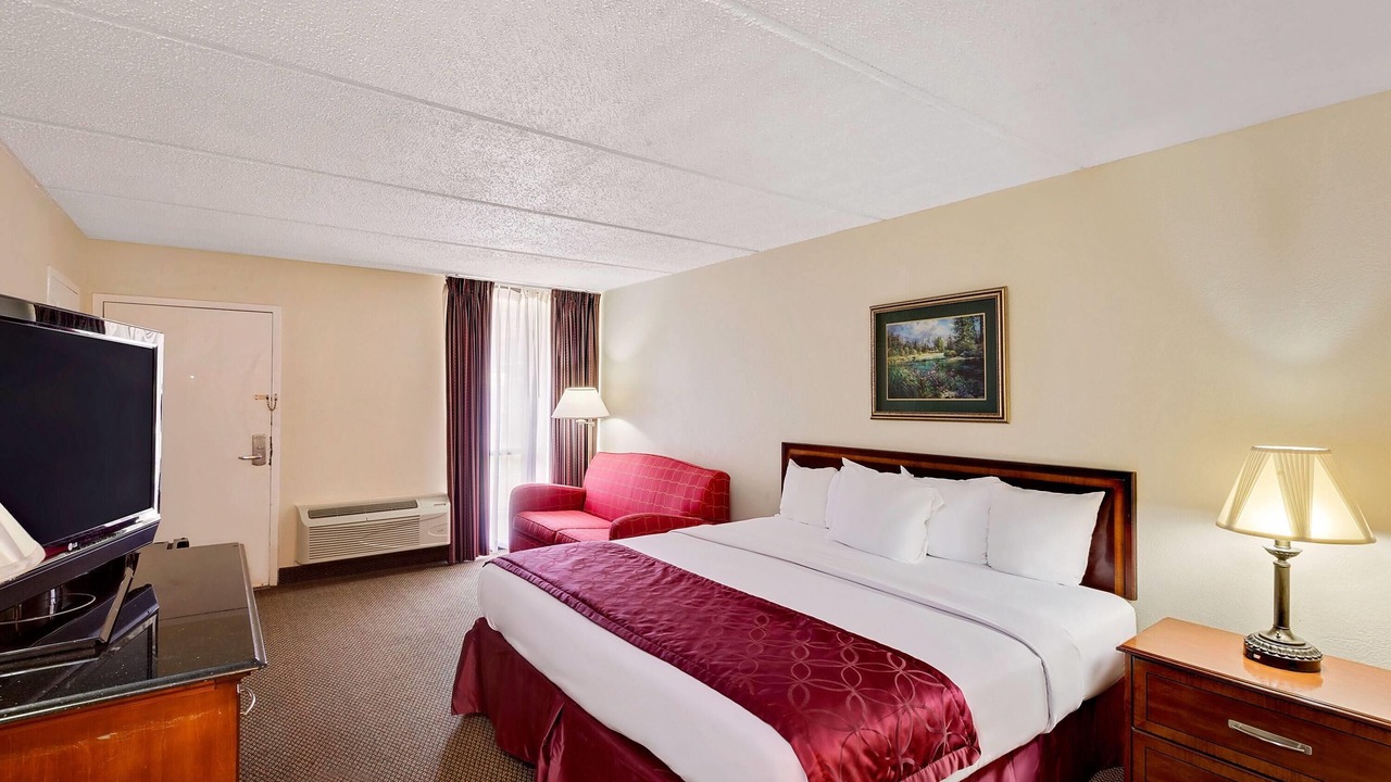 Photo of Bedroom in Bay City