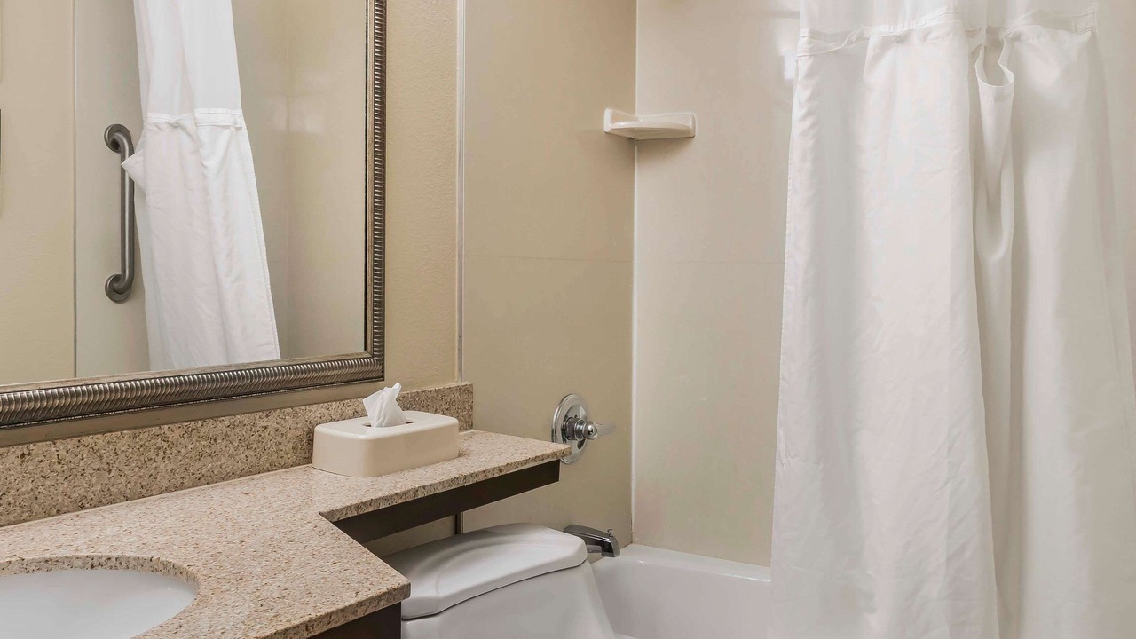 Photo of Bathroom in White Haven