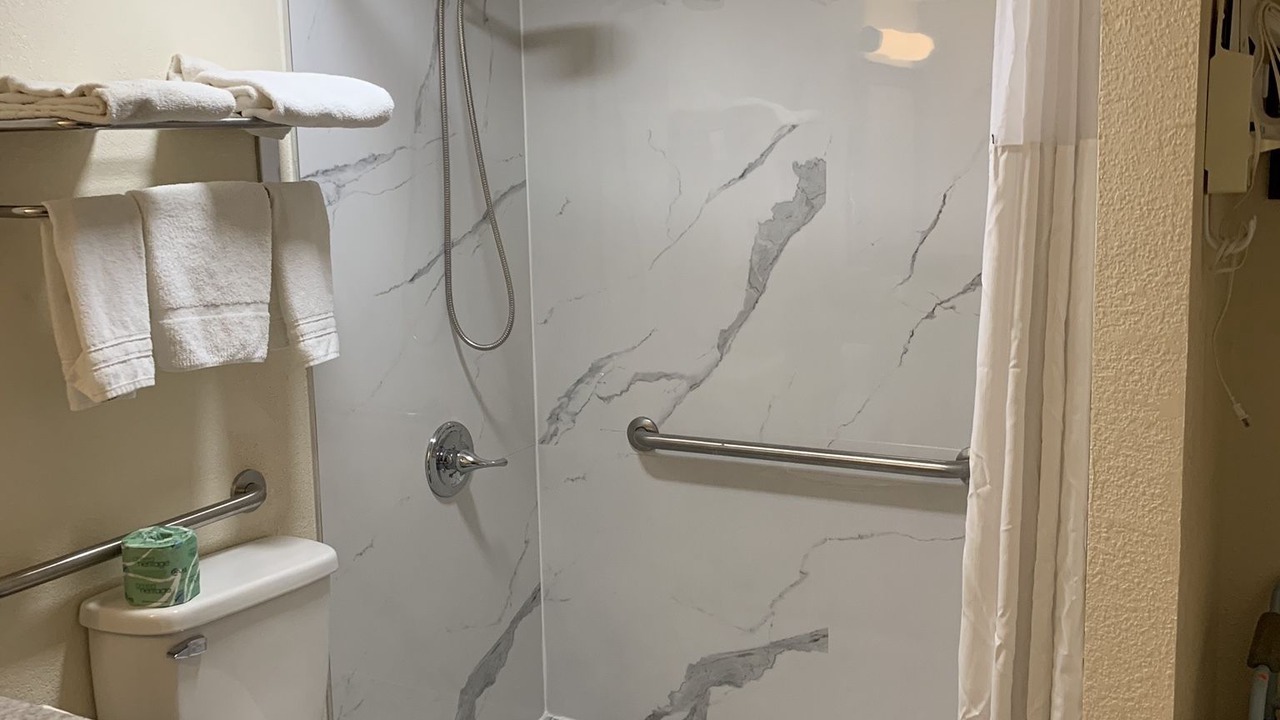 Photo of Bathroom in Okmulgee