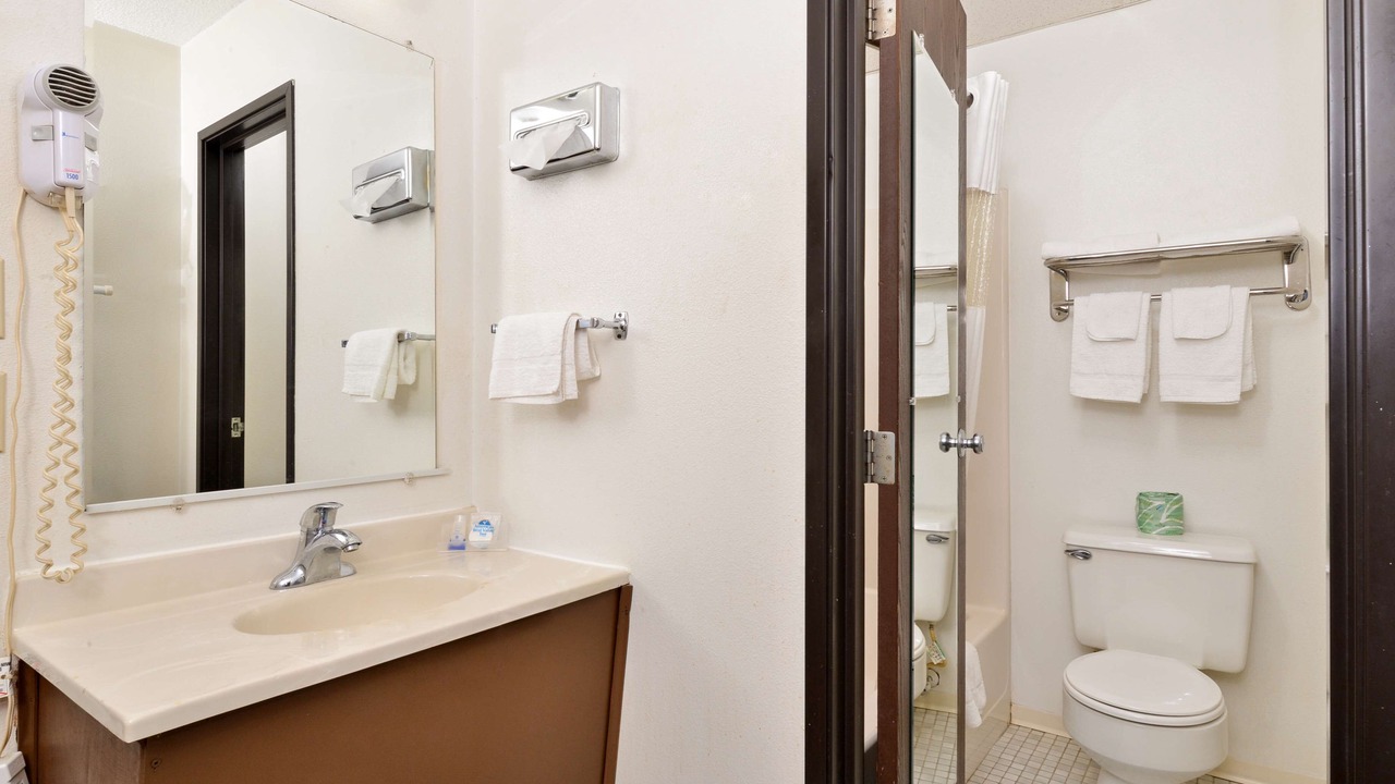 Photo of Bathroom in Sidney