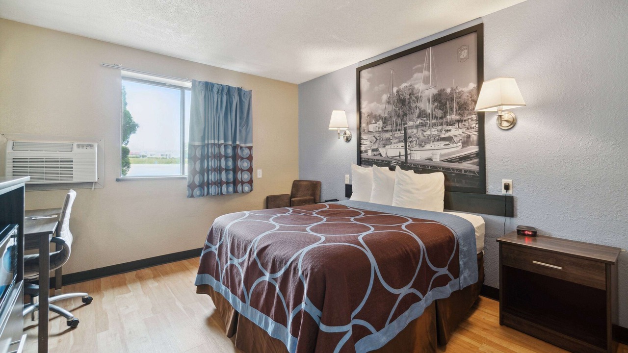 Photo of Bedroom in Pleasant Prairie