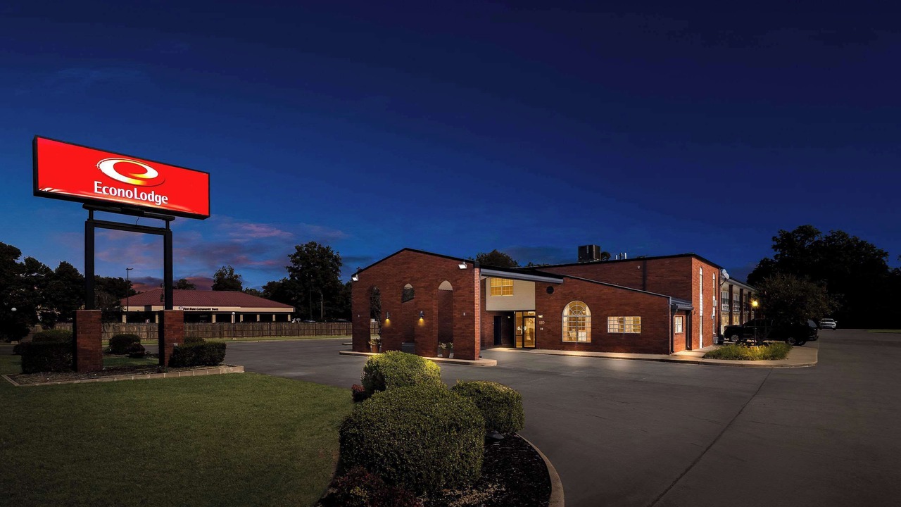 Photo of Outdoor in Kennett