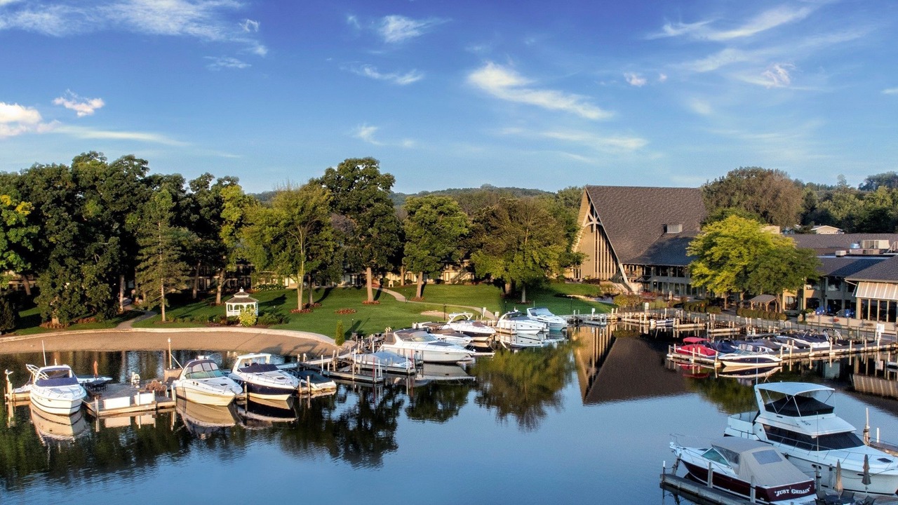 Photo of Others in Fontana-on-Geneva Lake