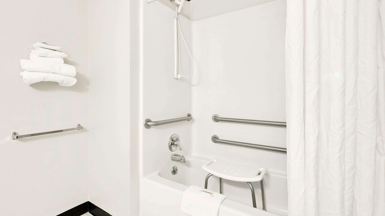 Photo of Bathroom in Marshall