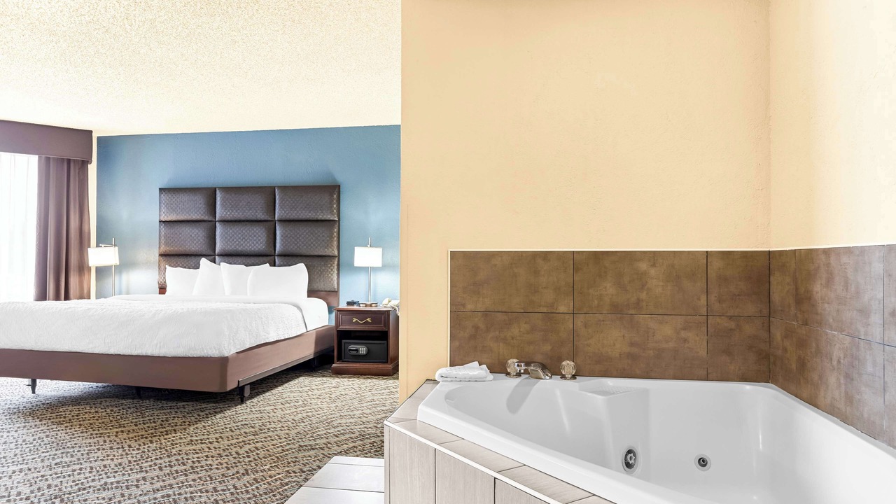 Photo of Bedroom in Newton