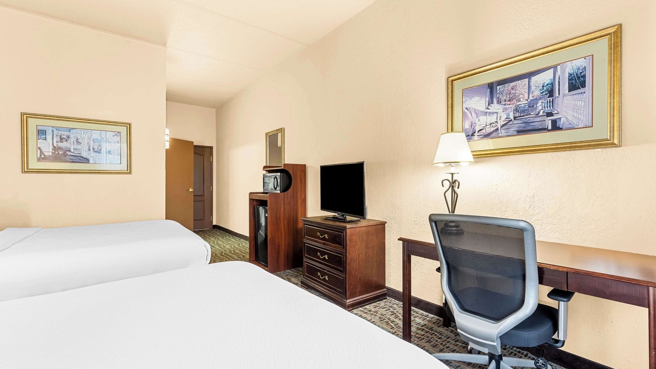 Photo of Bedroom in Newton