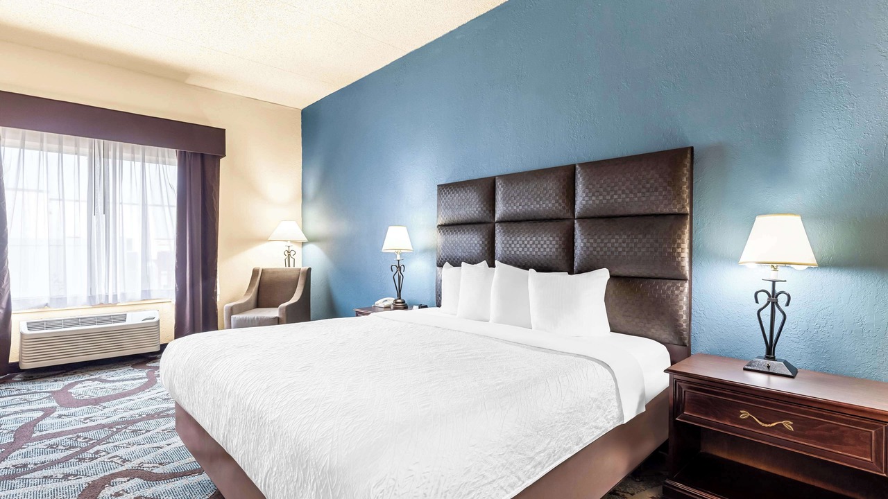 Photo of Bedroom in Newton