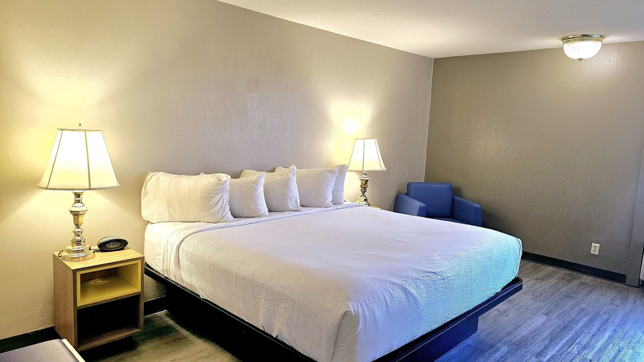 Photo of Bedroom in Rolla