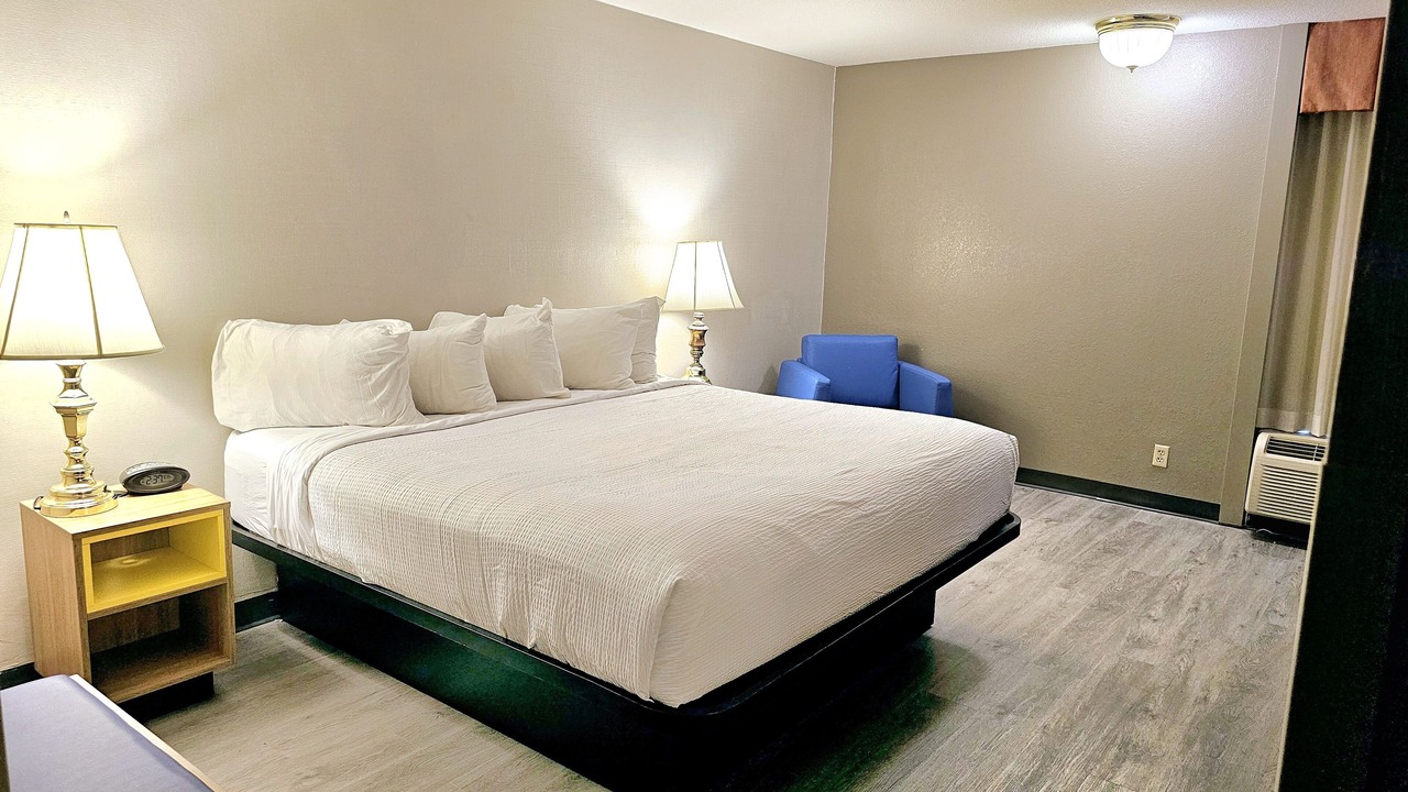 Photo of Bedroom in Rolla