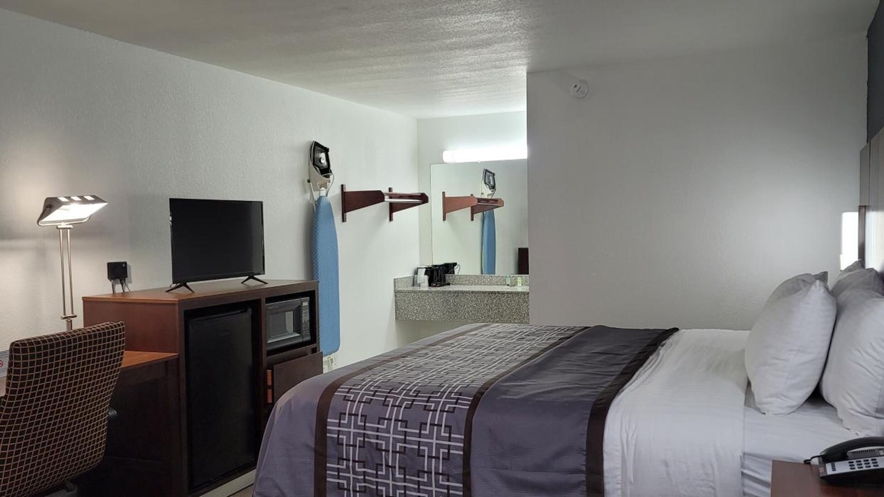 Photo of Others in Boaz