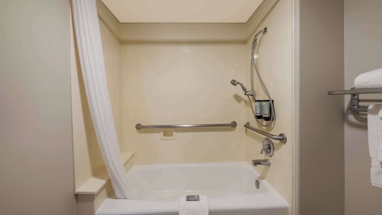 Photo of Bathroom in Lemoore